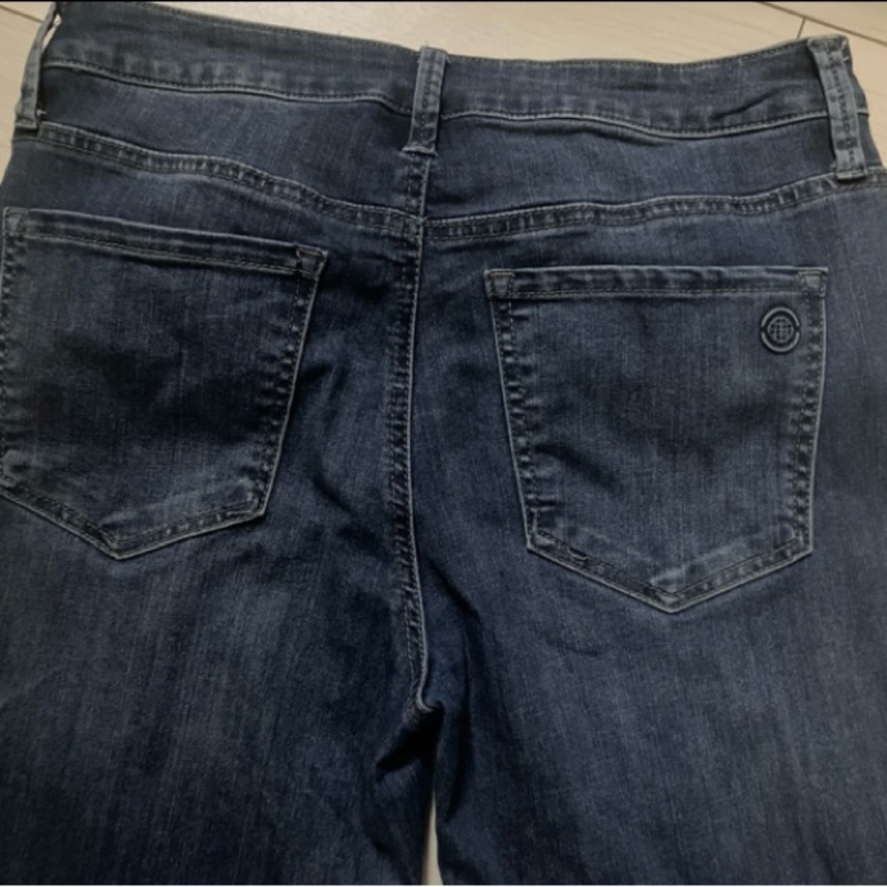 Dual Tone Denim Distressed Ankle Jeans - Picture 5 of 12